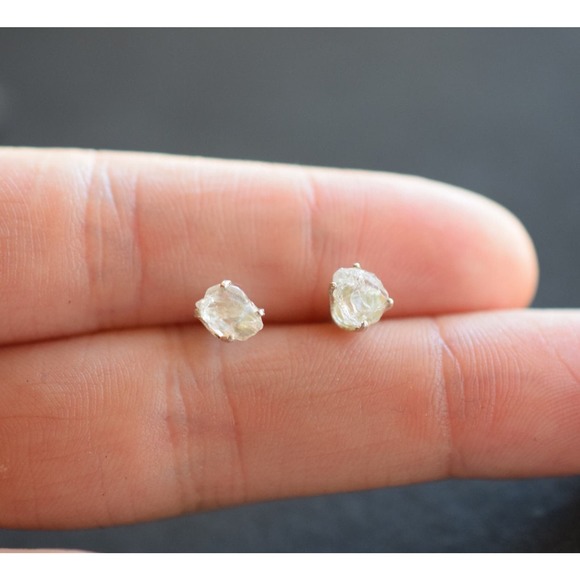 Sterling silver stud earrings, alternative diamond, uncut natural gemsto… - Picture 2 of 5